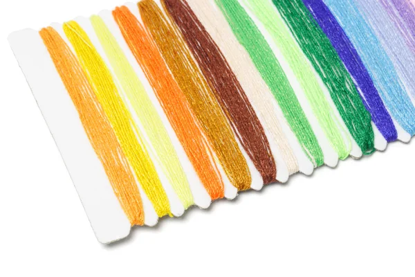 Багатобарвної швейні нитки — стокове фото