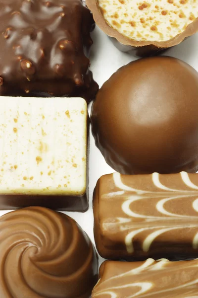 Pralines au chocolat mélangé — Photo