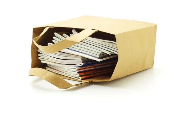 Boeken in papieren zak — Stockfoto