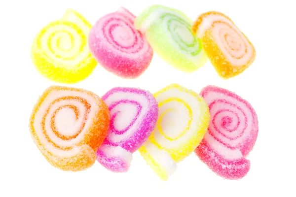 Цветные конфеты в полоску — стоковое фото