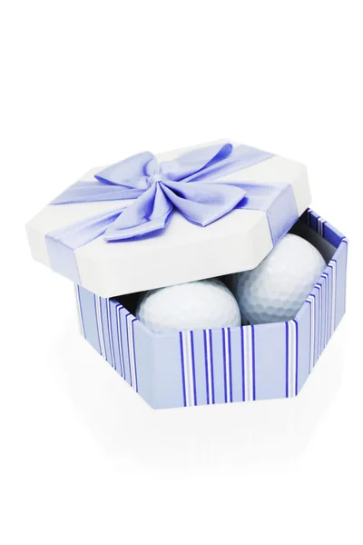 Bolas de golf en caja de regalo — Foto de Stock