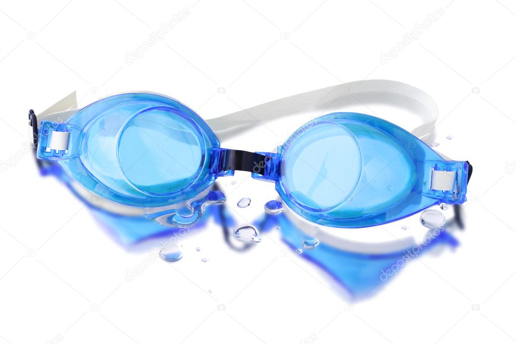 Wet swimming goggles