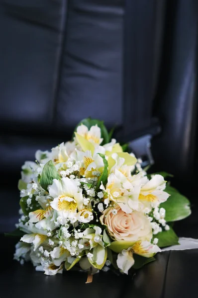 Букет свадебных цветов — стоковое фото
