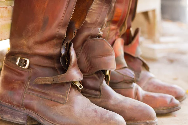 Jezdecké boty, připravený hrát polo. — Stock fotografie