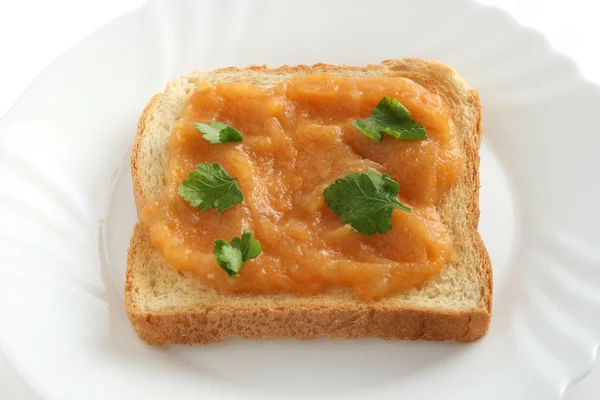 Salça ile sebze kızarmış ekmek — Stok fotoğraf