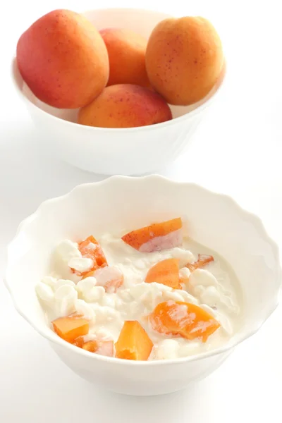 Cottage cheese with apricot — Stock Photo, Image