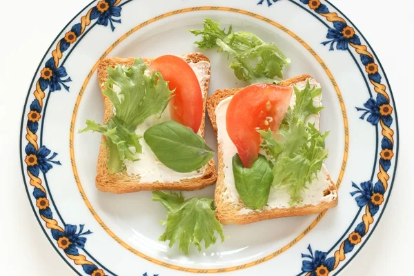 Grzanki z serem i pomidorem — Zdjęcie stockowe
