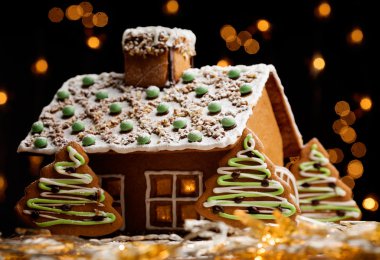 Gingerbread house clipart