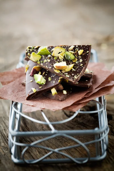 Chocolate with pistacios — Stock Photo, Image