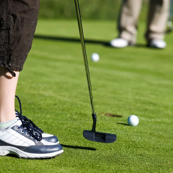 Jugar al golf — Foto de Stock