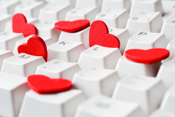 Corações no teclado — Fotografia de Stock