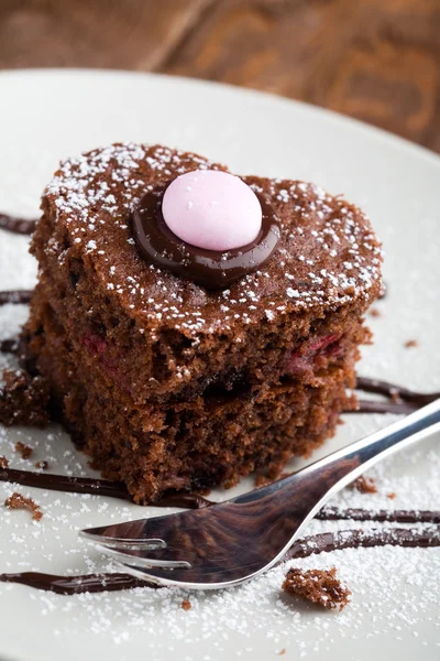Çilekli çikolatalı kek — Stok fotoğraf