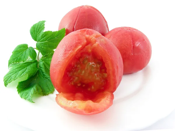 Üç soyulmuş domates — Stok fotoğraf