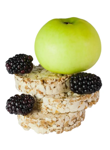 Apple, blackberries and crispbread isolated on white — Stock Photo, Image