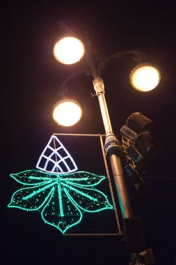 Neon işareti sokak lambası