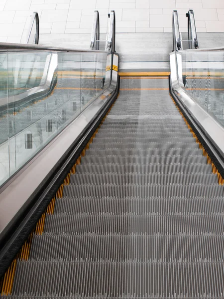 Escalera mecánica — Foto de Stock