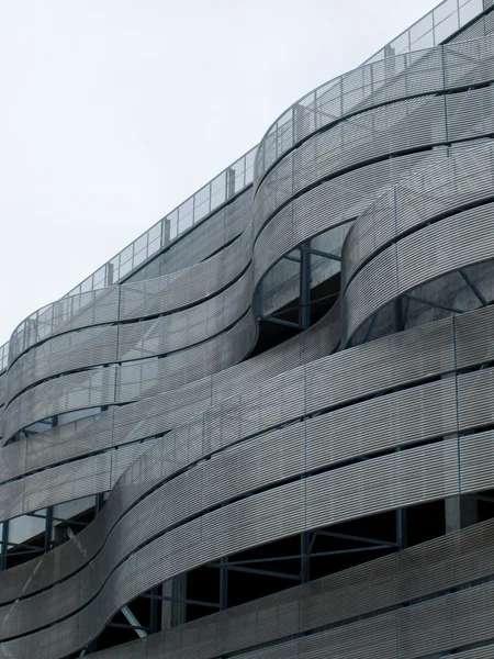 Edifício contemporâneo — Fotografia de Stock