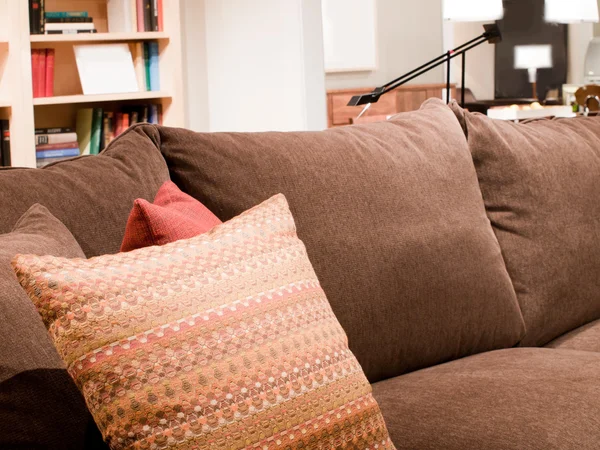 Almohadas en el sofá —  Fotos de Stock