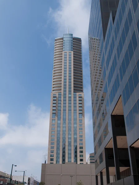 在市中心的摩天大楼 — 图库照片