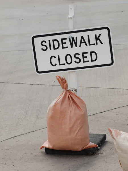 Sidewalk suljettu — kuvapankkivalokuva