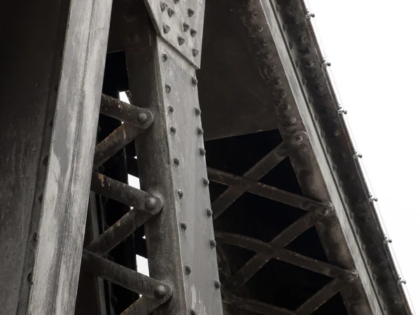 Gammal järnvägsbro — Stockfoto