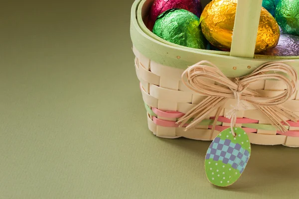 Easter basket — Stockfoto