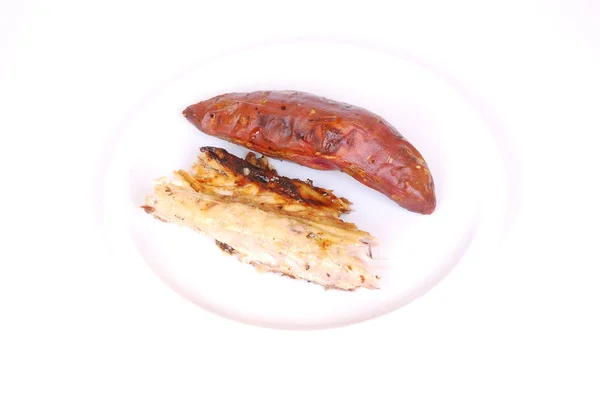 Риба скибочка з солодкою картоплею — стокове фото