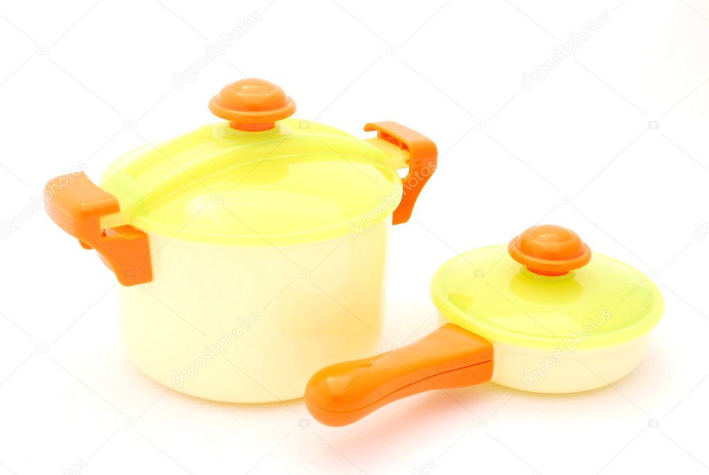 plastic toy pots and pans