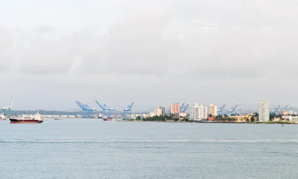 Atlantic exit of the Panama Channel — Stock Photo, Image