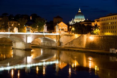 gece Roma görünümü