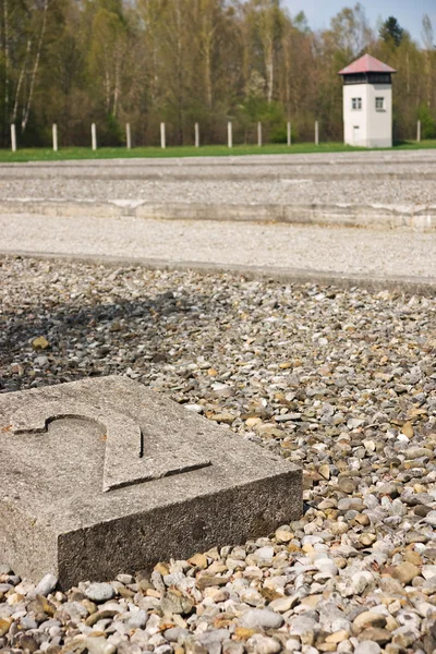 Dachau toplama kampı tarafını Saat Kulesi — Stok fotoğraf