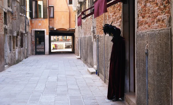Figura in costume a Venezia — Foto Stock