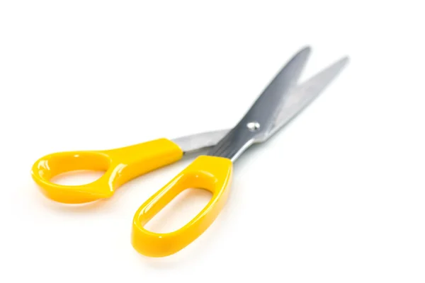 Желтые ножницы — стоковое фото