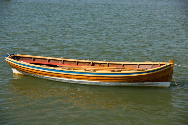 Old row boat — Stock Photo, Image