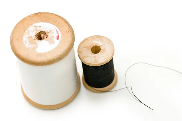 Швейная нить — стоковое фото