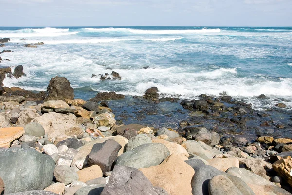 Okyanus kayalar — Stok fotoğraf