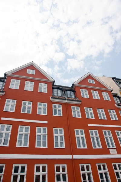 Kodaň, Dánsko - barevné budovy nyhavn ulice — Stock fotografie