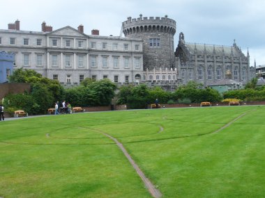 Dublin castle clipart