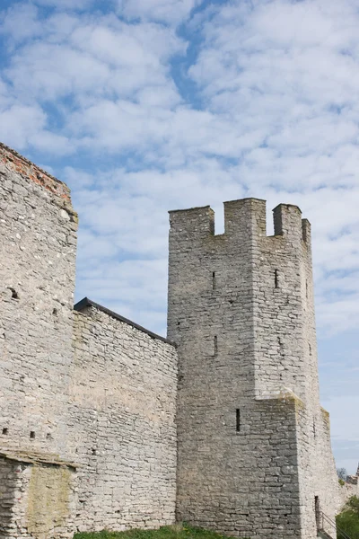 在瑞典维斯比规则 》 中的老堡垒塔。 — 图库照片