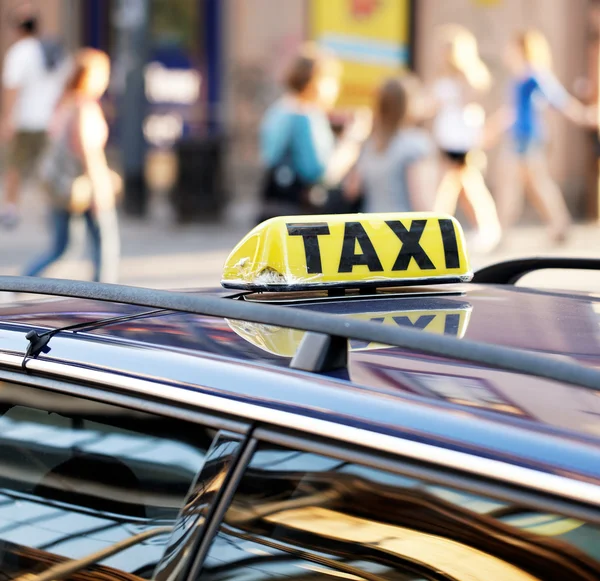 Táxi esperando clientes — Fotografia de Stock