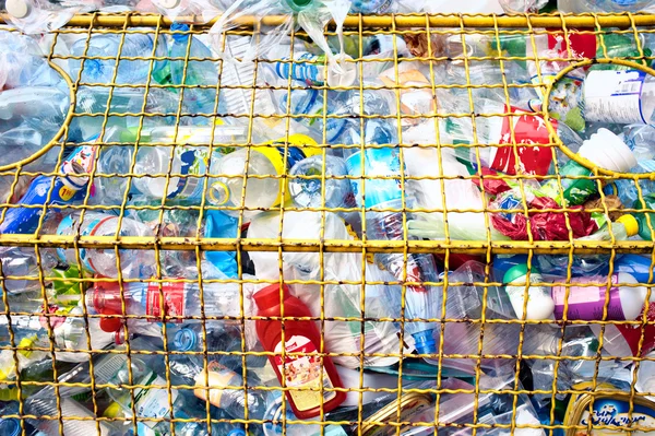 Różne śmieci z tworzyw sztucznych — Zdjęcie stockowe