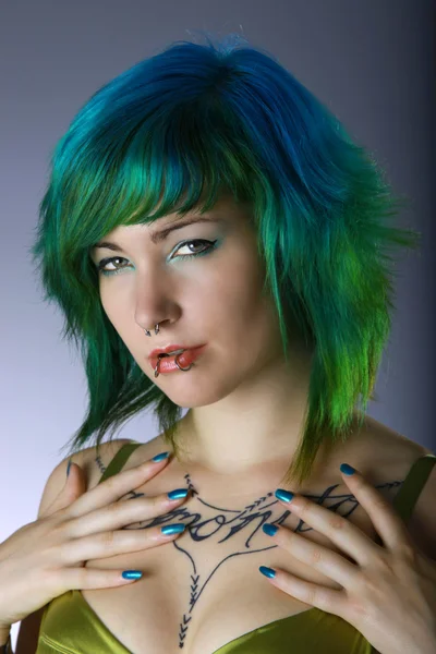 Zielone włosy — Zdjęcie stockowe