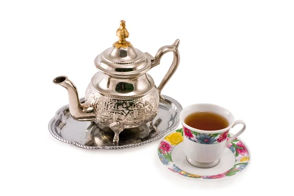 Tetera de plata antigua y taza de té —  Fotos de Stock