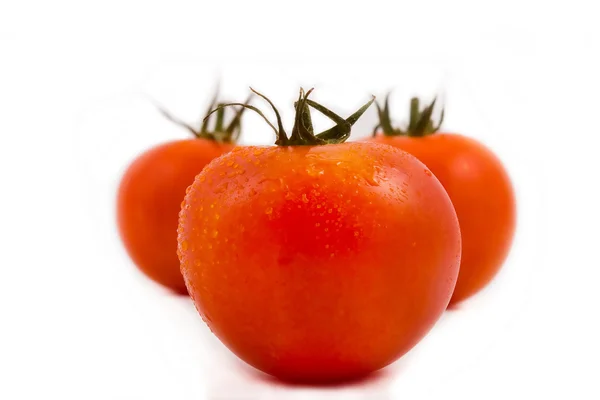 Tomate in Wassertropfen — Stockfoto