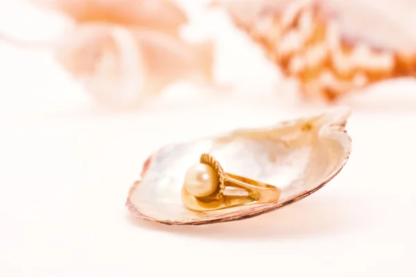 Ring with pearl — Stock Photo, Image