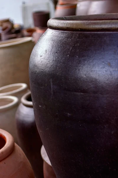 Panelas de cerâmica — Fotografia de Stock