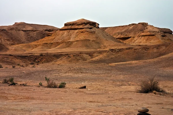 Mountains in desert — Stock Photo, Image