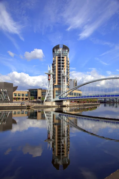 Edificios modernos en Manchester Reino Unido — Foto de Stock