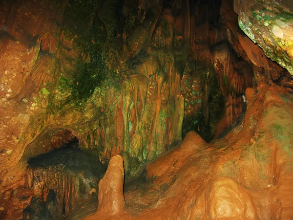 Insidan av en grotta — Stockfoto