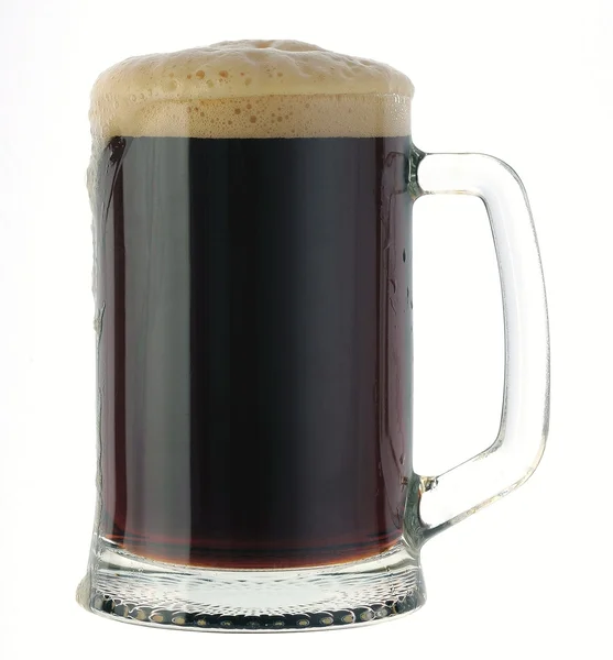 Кружка тёмного пива — стоковое фото